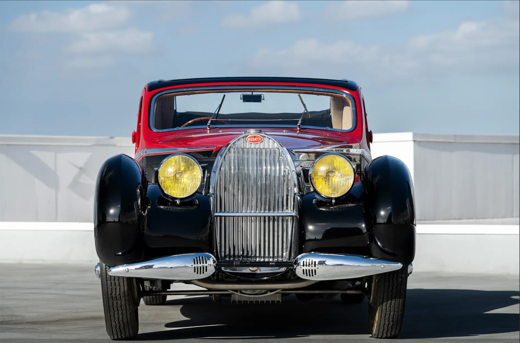 Bugatti Type 57 Atalante 1939 года хотят продать за 2,5 миллиона долларов